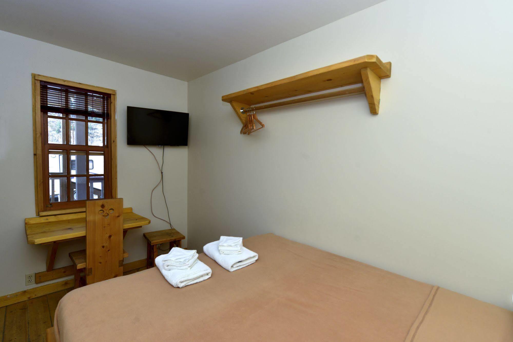 מלון דוסון סיטי The Bunkhouse מראה חיצוני תמונה